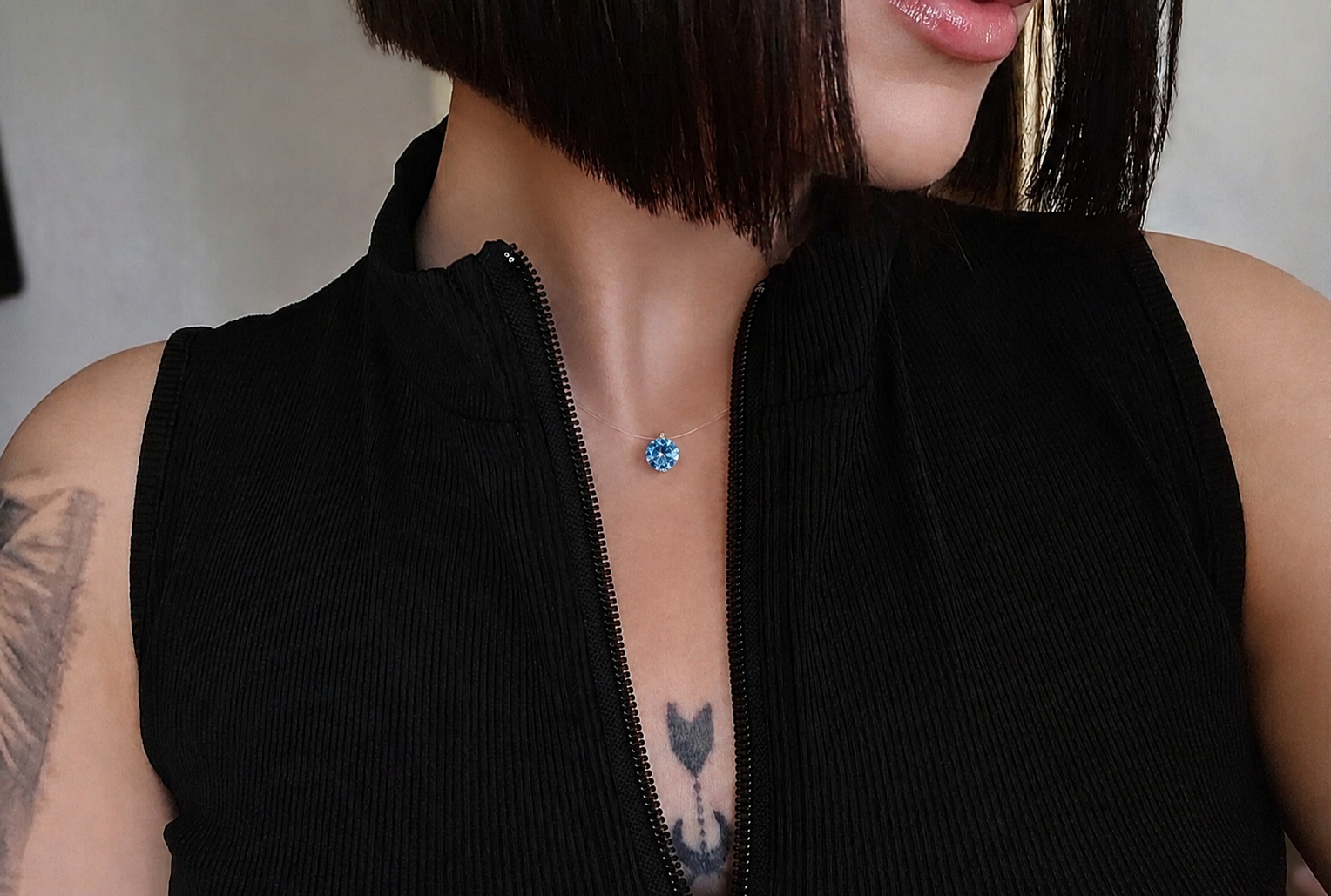 Illusion – Collier Fil Invisible en Moissanite