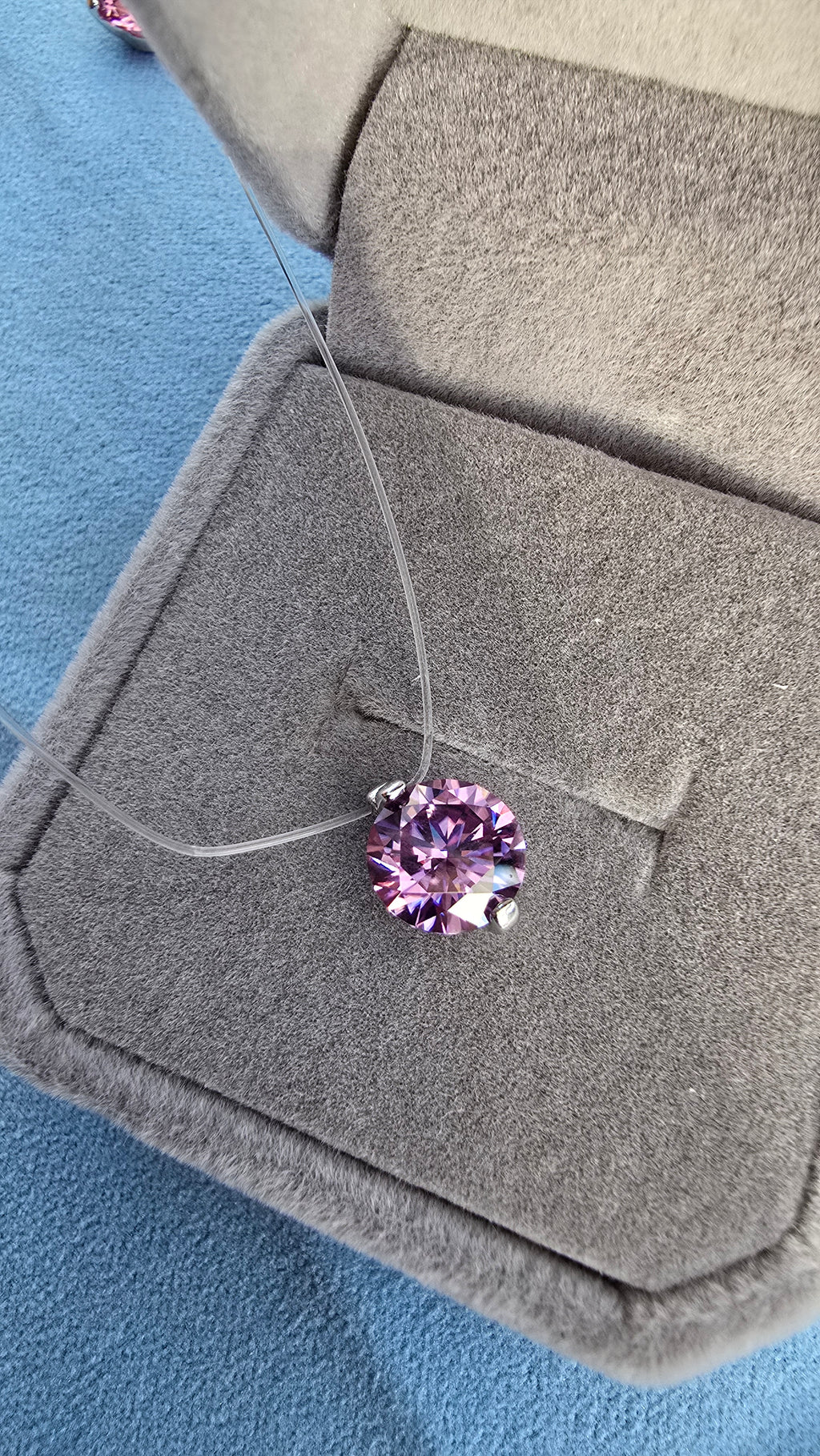 Illusion – Collier Fil Invisible en Moissanite