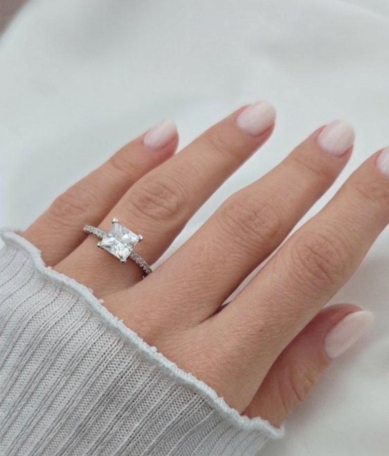 Bague solitaire Duchesse (T.réglable ≤54-55)